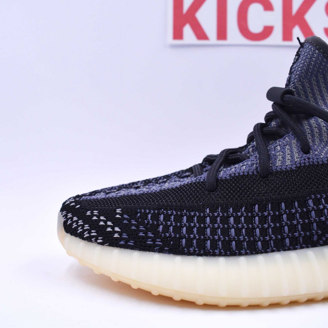 Buy Online Yeezy Boost 350 V2 Carbon In Pakistan | Yeezy Boost 350 V2 Carbon Prices In Pakistan